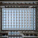 Rational, großzügig, raffiniert: KAAN Architecten gestalten Fassaden und Dachkonstruktionen für drei Bürogebäude im iCampus München.
