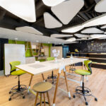 Entdecken Sie das einzigartige Flair der Büroflächen von PULS Vario in Wien. Ein inspirierender Arbeitsplatz für Innovationen.