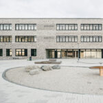 In Döbern wurde die bestehende Oberschule von SEHW um ein Gebäude für den Primarbereich zu einem inklusiven Schulzentrum erweitert.