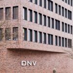 Arbeitswelt, Zentrale der DNV in Hamburg liegt am Brooktorkai.