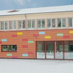 In der französischen Stadt Pagny-sur-Moselle wurde der Kindergarten durch drei unterschiedlich große Anbauten erweitert. Kommunalpolitiker, Architekten und Planer haben sich für das wirtschaftliche sowie langlebige Argelite-Fassadensystem mit einer dahint