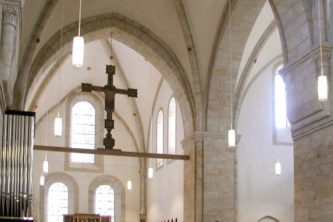 Klosterkirche St. Maria und Georg in Loccum - Lichtplanung und Leuchtenentwurf für eine Zisterzienserkirche
