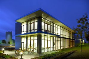 RICON® Verbindungssystem – spielt tragende Rolle bei Holz-Glas-Fassaden