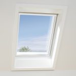 Das Passivhaus Institut stufte das Velux Integra Solarfenster GGU als erstes Dachfenster als „Zertifizierte Passivhaus Komponente“ für kaltes Klima ein.