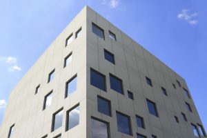 Dekton erhält die offizielle Europäische Bewertung (ETA) und wird als Bekleidung für vorgehängte hinterlüftete Fassaden zertifiziert