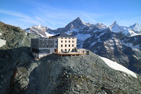 Karcher Design öffnet Türen für Bergsteiger in Zermatt