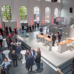Haworth präsentiert moderne Arbeitswelten und integrierbare Einrichtungslösungen