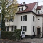 Im schwäbischen Kirchheim Teck wurde eine Stadtvilla aus den 1920er-Jahren umfassend modernisiert und energetisch saniert. Die Bauherrin legte bei der altersgerechten Renovierung Wert auf umweltfreundliche Baustoffe und barrierefreie Böden.