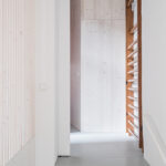 Dass auch eine fünfköpfige Familie in einem Loft gut wohnen kann, zeigt das Berliner Architekturbüro BATEK ARCHITEKTEN in Berlin-Kreuzberg.