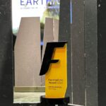 Die preisgekrönte Installation von Cosentino und Formafantasma erhält auf der Fuorisalone für das nachhaltige Design die Auszeichnung.