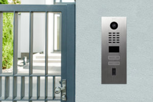Biometrische Zutrittskontrolle mit DoorBird und Fingerprint Cards AB