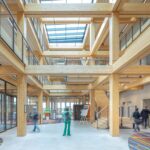 Holzbaukonstruktion mit sichtbaren Elementen von Lignatur, Bürogebäude Alliander Amsterdam