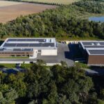 Der neue Kreisbauhof im Entsorgungszentrum „Alte Schanze“ in Paderborn wurde in Holz- und Hybridbauweise errichtet.