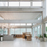 Das Architektur- und Designbüro Evolution Design hat die Innenausstattung des Learning Centers SQUARE der Uni St. Gallen fertiggestellt.