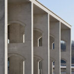 Auf der Fläche einer riesigen Industriebrache in Villerupt entstand nach Plänen von K Architectures das Kulturzentrum L'Arche.