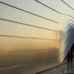 Fassadenarchitektur im Detail. Stabil und wärmebrückenfrei: Schöck Isolink sichert spektakuläre Außenwand am „Eatrenalin“ im Europa-Park Erlebnis-Resort