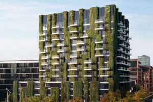 Urbane Fassadenbegrünung für nachhaltige Städte