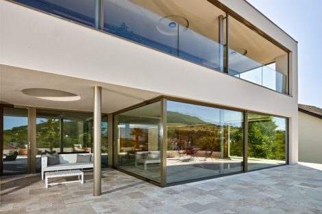 Transparente Fassade: Einfamilienhaus im Schwarzwald