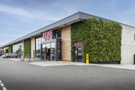 Grüne Fassaden: Die nachhaltige Ergänzung für ein erfolgreiches Einkaufszentrum