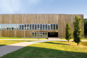 Mensa Campus Garching in Holz-Fassade