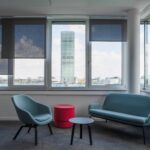Hoffmannarchitekt gestaltete in Zusammenarbeit mit Combine Design auf zwei Etagen die Bürowelten für den Bereich Personal der Stadtwerke München. 